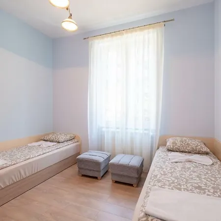 Apartment Wisdom - 2 Bedroom Top Center Sofia